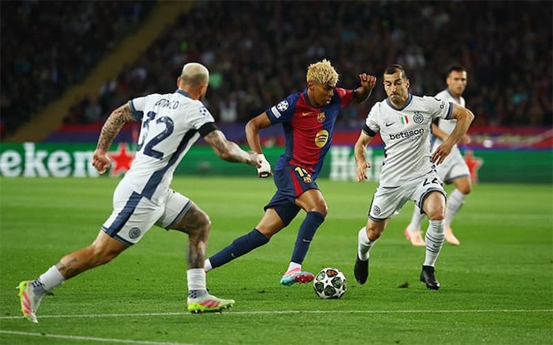 Soi kèo tài xỉu Inter Milan vs Barcelona