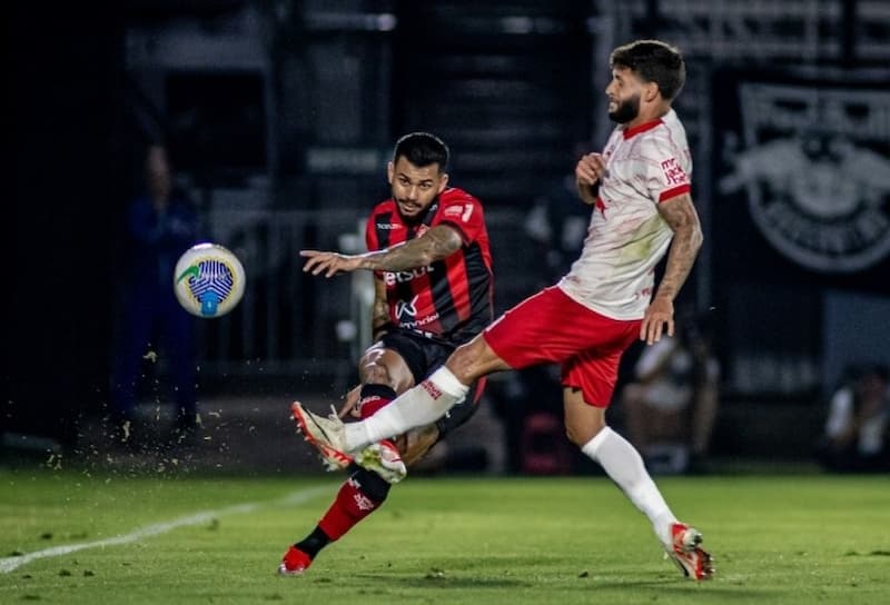 Soi kèo bóng đá Vitoria vs Bragantino 02h00 21/7/2025 2 Soi kèo châu Á, kèo chấp Vitoria vs Bragantino